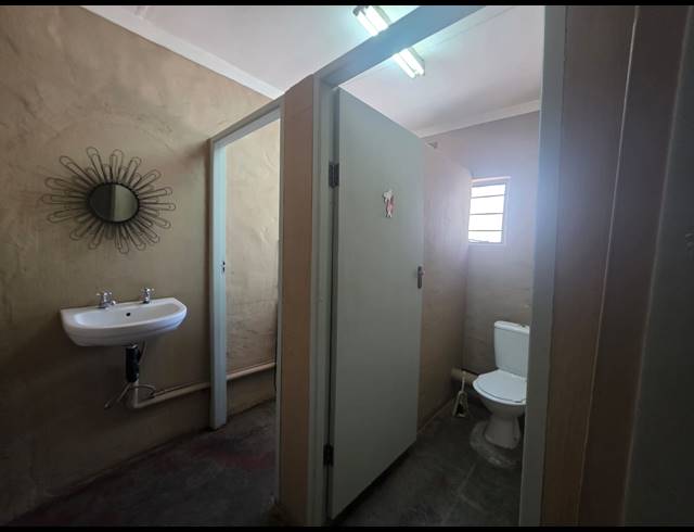 3 BEDROOM HOUSE FOR SALE IN VANDERBIJLPARK SE 2